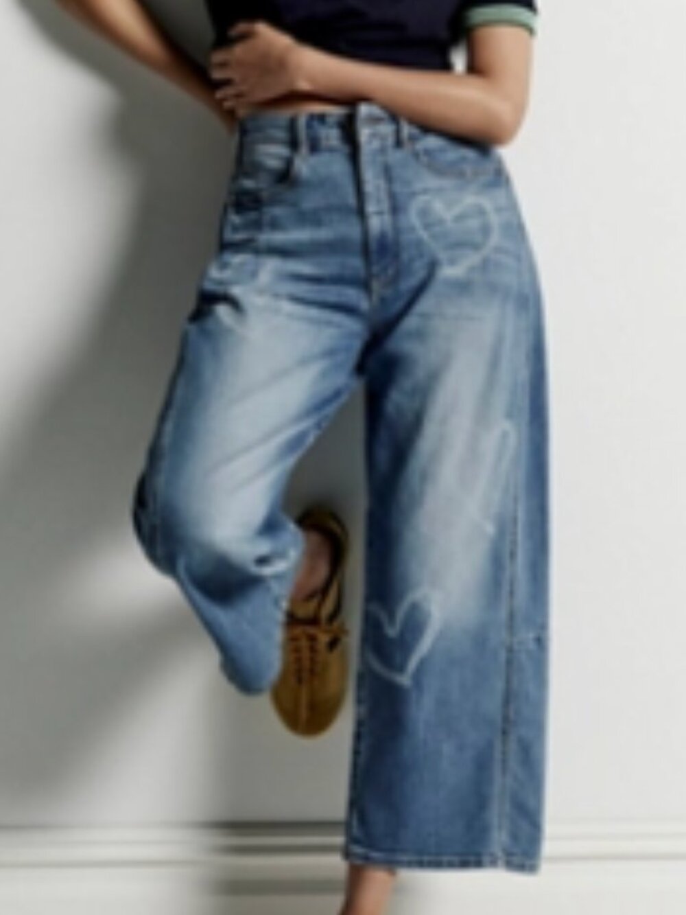 The Kenna Mid-Rise Heritage Barrel Jeans by Pilcro: Icon edition